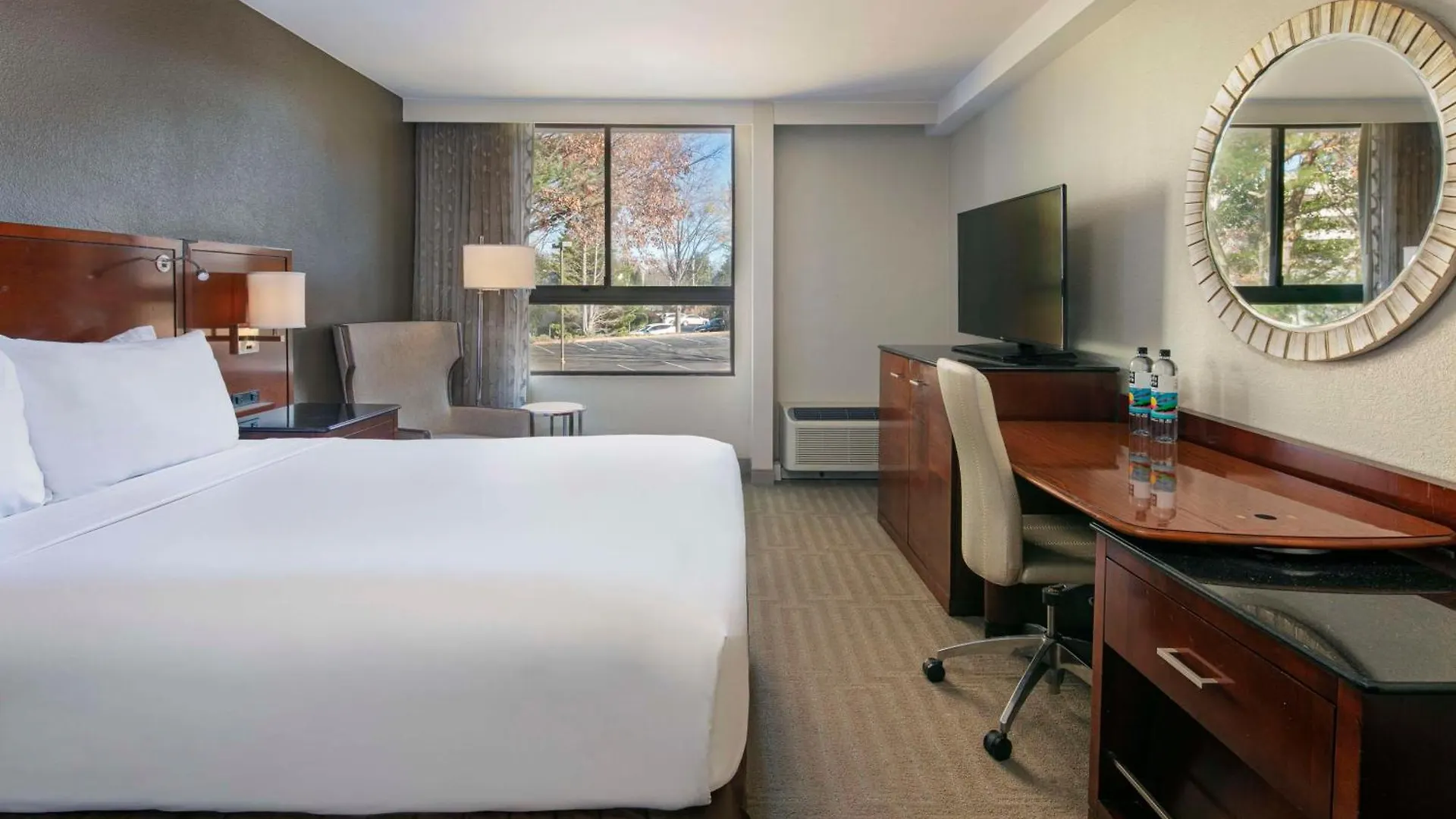 Sonesta Charlotte Lower South End Hotel